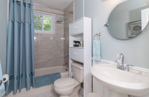 West End House | Comfort With A Touch of Class #2