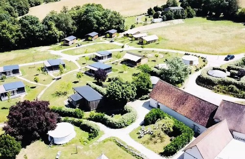 Chisseaux Cabin | Comfort yurt (28 m²) sleeps 4