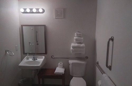 Rothsay Hotel | Comfort Zone Inn