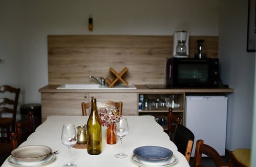 Saint-Leonard-des-Bois Cottage | Comfortable cottage with Wi-Fi, sauna, near nature activities