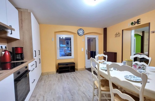 Entremont Apartment | Comfortable 6-person apartment