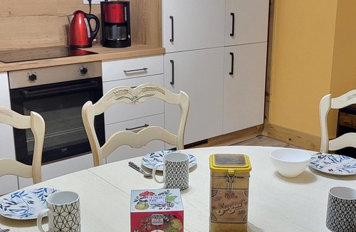 Entremont Apartment | Comfortable 6-person apartment