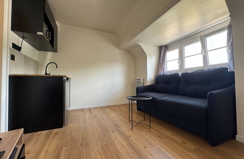 Quartier du vieux cimetiere Apartment | Comfortable 16 m² love nest in Caen