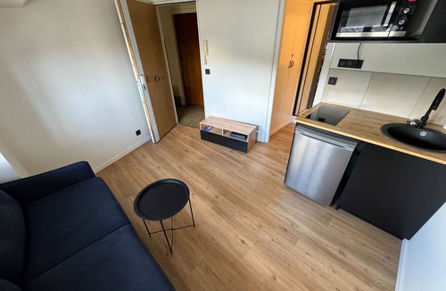 Quartier du vieux cimetiere Apartment | Comfortable 16 m² love nest in Caen