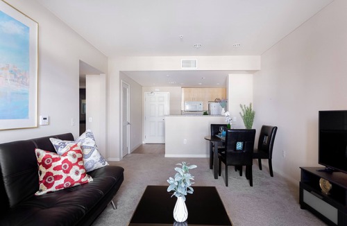 Old Pasadena Apartment | Comfortable 1BD in Prime Location