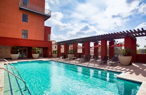 Old Pasadena Apartment | Comfortable 1BD in Prime Location