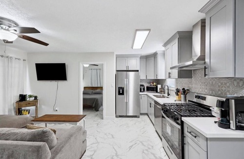 Bridge City House | Comfortable 2-Bedroom Rental in Bridge City