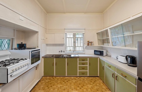 Camp Hill House | Comfortable 2 Bedroom cottage