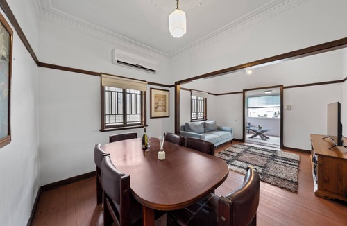 Camp Hill House | Comfortable 2 Bedroom cottage