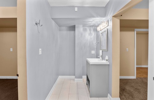 Grand Boulevard Apartment | Comfortable 2-bedroom apartment in phenomenal Chicago
