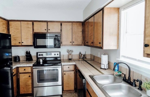Mobile Apartment | Comfortable 2BR Escape | Chic & Cozy