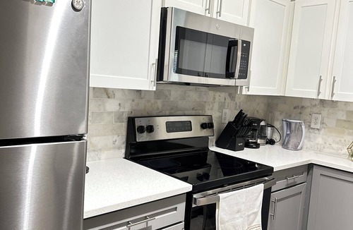 Egypt Apartment | Comfortable 2BR Getaway Close to The Woodlands