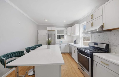 Bryn Mawr House | Comfortable 2BR Retreat Game Room Free Parking Near NYC