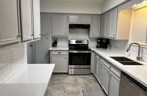 Woodville House | Comfortable 3 bdr/2 bath home with WiFi in Woodville