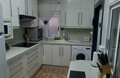 Santiago de la Ribera House | Comfortable 3-Bed House, bungalow