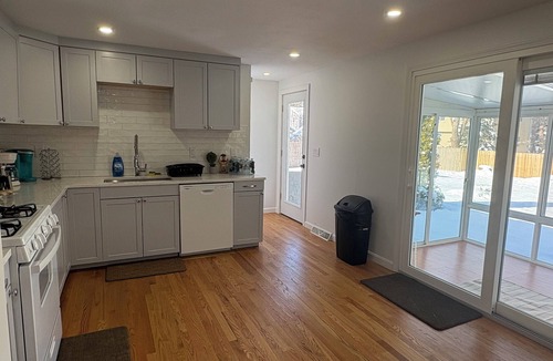 Newburyport House | Comfortable 3 bedroom home in accessible location