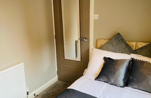 Ashby-de-la-Zouch House | Comfortable 3-BR Home Great Location in Ashby