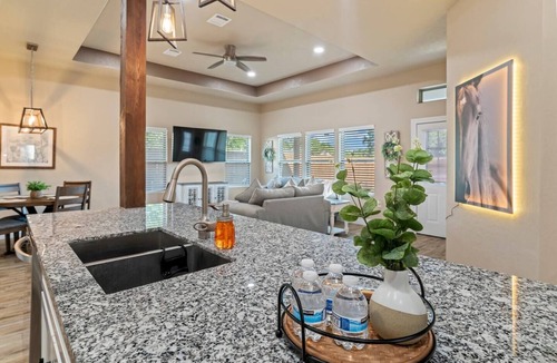 Galena Park House | Comfortable 3Bd 2.5Bth Beauty Near Houston Hobbynn