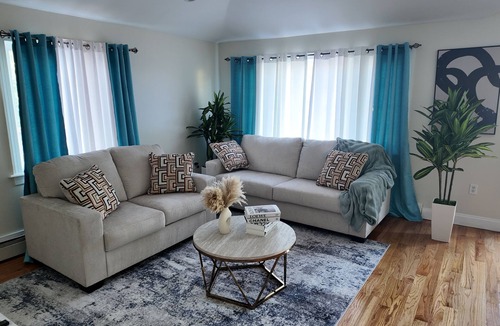 Rochdale Apartment | Comfortable 3BDR 2BR home away from home. Close to JFK AIRPORT