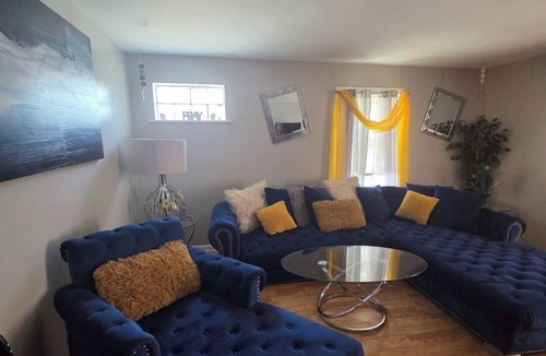 Calumet Park Apartment | Comfortable 3BR Getaway w/Bonus Attic Lounge to Relax