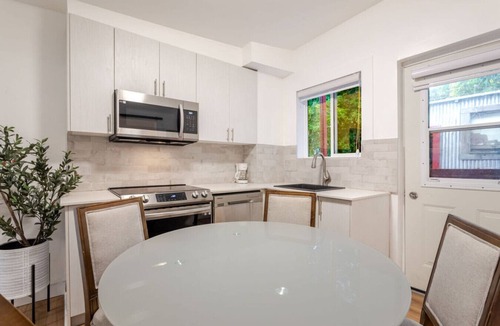 Sainte-Marie Apartment | Comfortable 3BR Getaway in Central Montreal