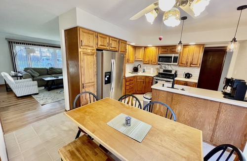 Schererville House | Comfortable 3BR Home-Prime Video, WiFi, Parking