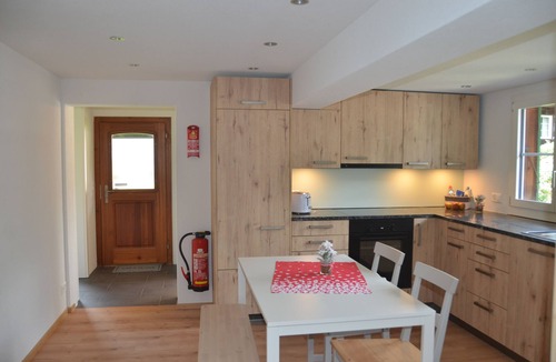 Grindelwald Ski Chalet | Comfortable 4-bedroom apartment near the mountain railroads
