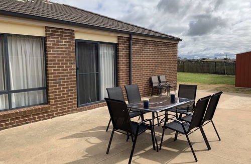 Shepparton South House | Comfortable 4 Bedroom house in Shepparton