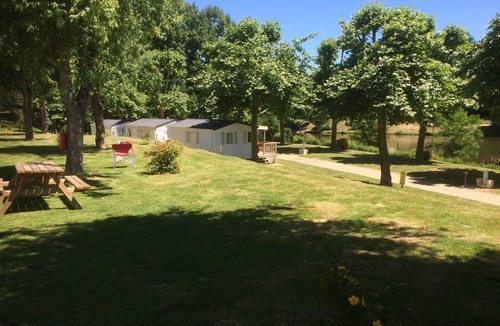 Saint-Sornin-Lavolps House | Comfortable 4-person mobile home with covered terrace