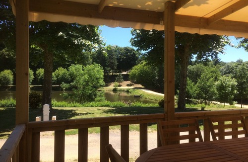 Saint-Sornin-Lavolps House | Comfortable 4-person mobile home with covered terrace