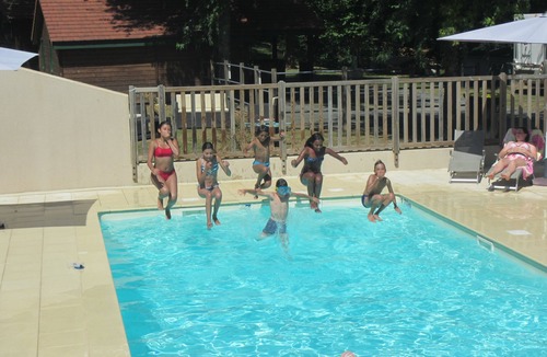 Saint-Sornin-Lavolps House | Comfortable 4-person mobile home with covered terrace