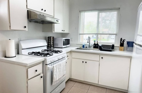 Northside House | Comfortable 4BR Heart Downtown SJ Central AC Sjsu