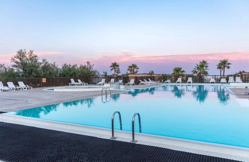 Palavas-les-Flots House | COMFORTABLE AIR-CONDITIONED MOBILE HOME 80 METRES FROM THE BEACH IN PALAVAS LES FLOTS