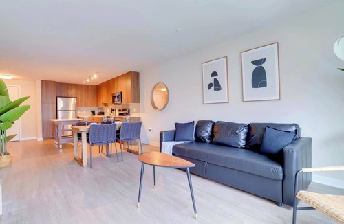 Groveton Apartment | Comfortable Alexandria Apt W Business Facilities