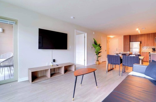 Groveton Apartment | Comfortable Alexandria Apt W Business Facilities