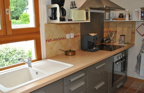 Montbazon Cottage | Comfortable and Bright House Near Tours