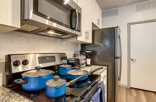 Kissimmee Apartment | Comfortable and Close to Everything