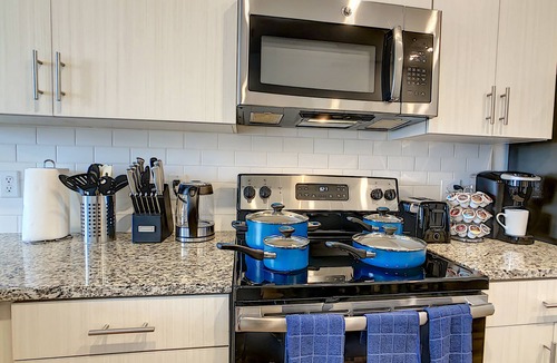 Kissimmee Apartment | Comfortable and Close to Everything