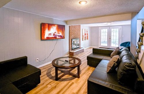 Lenexa House | Comfortable and elegant 3BDR duplex, unit # 5