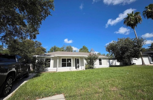 Deltona Lakes House | Comfortable and inviting three bed, two bath house
