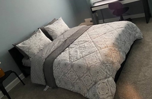 Morgan Park House | Comfortable and Local Three Bedroom Townhome!