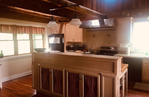 Cooperstown House | Comfortable and Peaceful Cooperstown 3 Bed/2 Bath house with Screened-in Porch