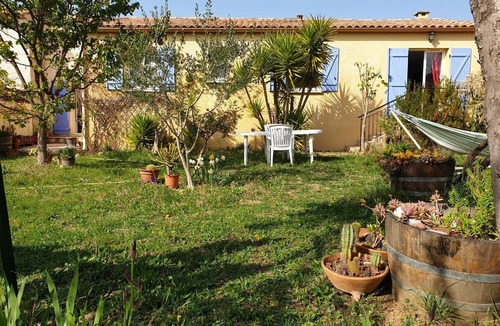 Laurens House | Comfortable and peaceful house with large Mediterranean garden next to vineyards