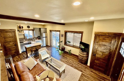 Powell Butte House | Comfortable and Quiet ADU