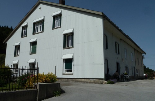 Bois-d'Amont Apartment | COMFORTABLE AND SPACIOUS APARTMENT