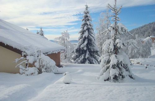 Bois-d'Amont Apartment | COMFORTABLE AND SPACIOUS APARTMENT