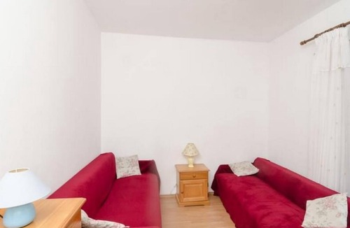 Prozurska Luka Apartment | Comfortable and spacious apartment near beach Prožurska Luka, Mljet (A-617-a)
