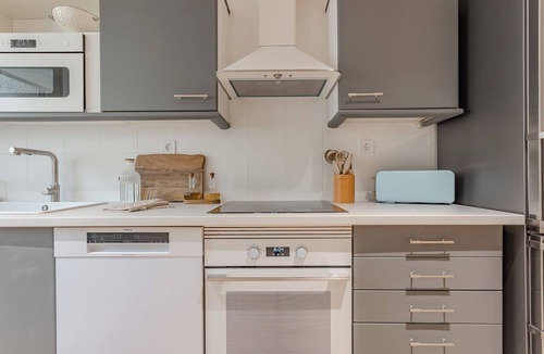 El Poble-sec Apartment | Comfortable and spacious apartment in Barcelona