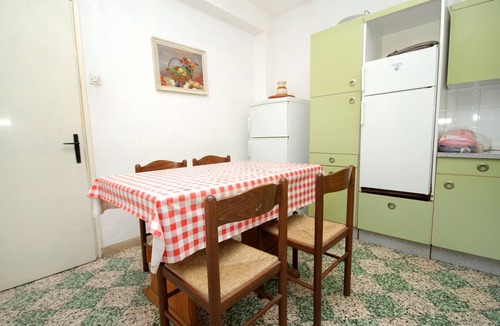 Vela Glavica Apartment | Comfortable and spacious apartment with terrace Lumbarda, Korčula (A-179-a)
