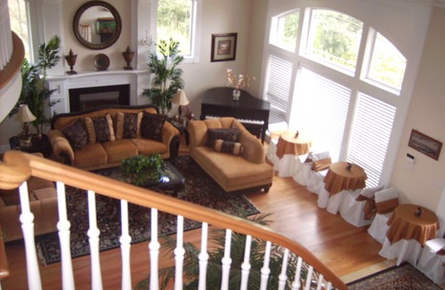 Kenmore Villa | Comfortable and spacious 5-bedroom villa Sleeps 16